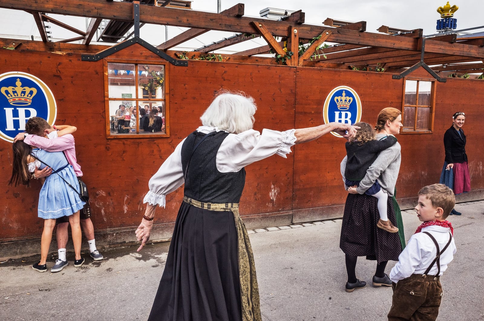 Oktoberfesta — Davide Albani