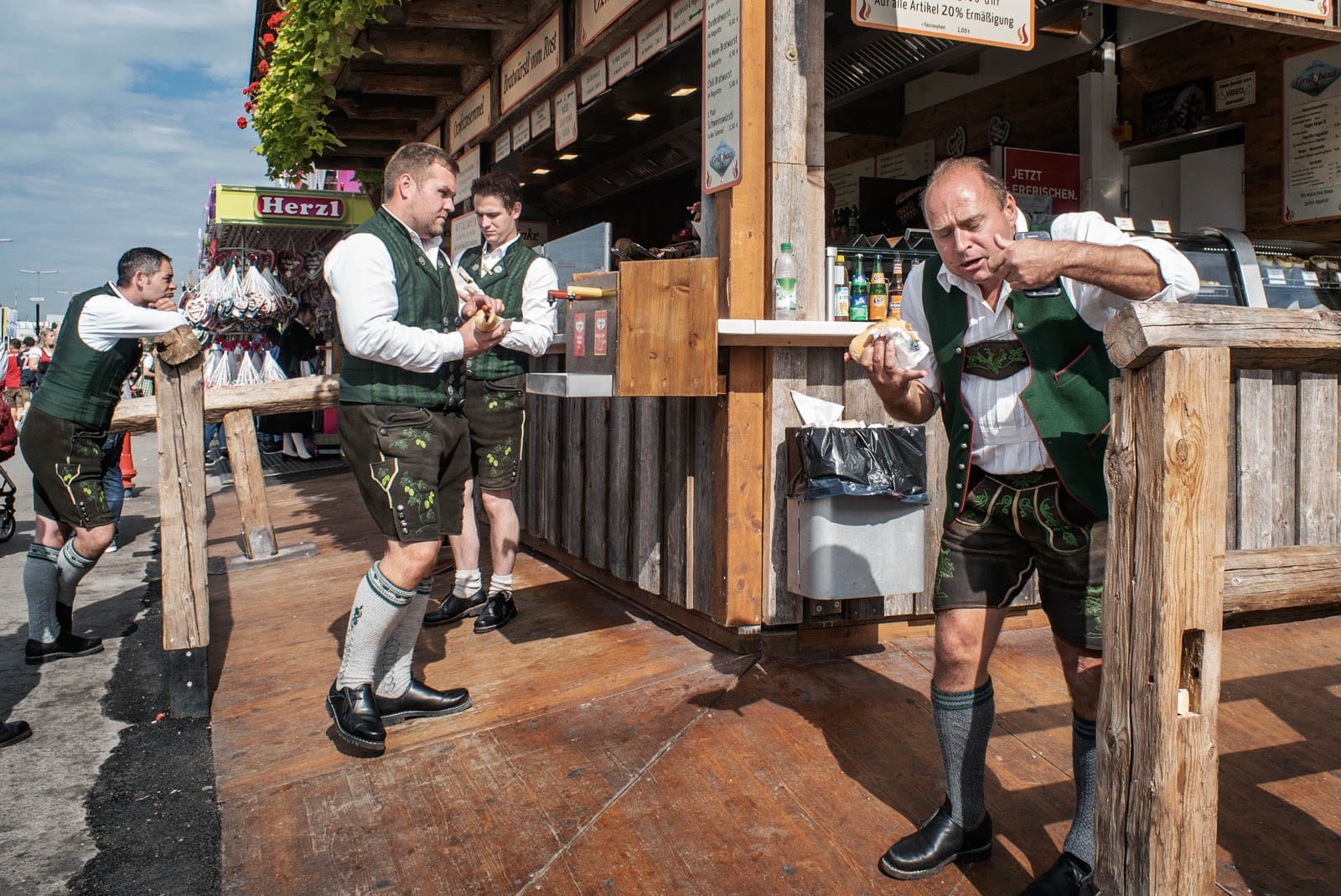 Oktoberfesta — Riccardo Cattaneo