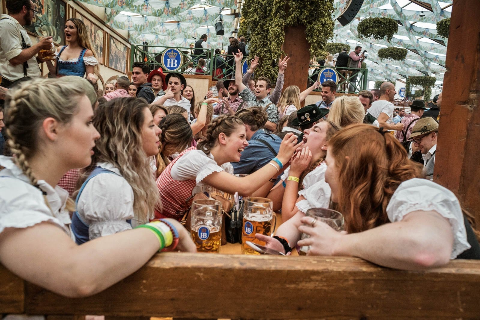 Oktoberfesta — Riccardo Cattaneo