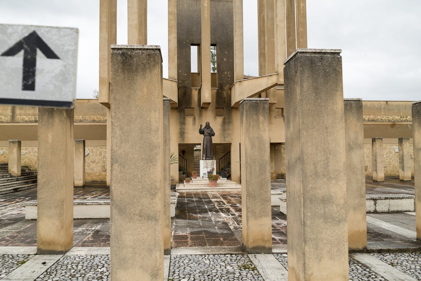 Terremoto — Giorgio Scalici