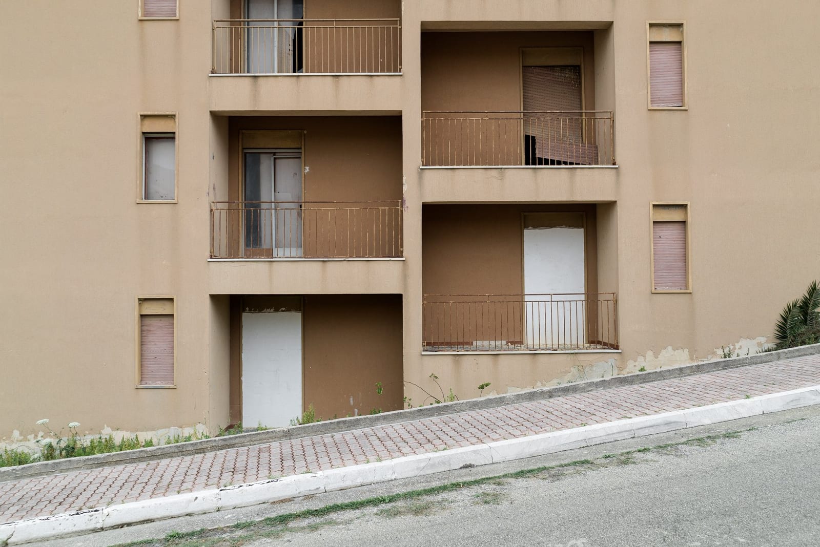 Terremoto — Giorgio Scalici