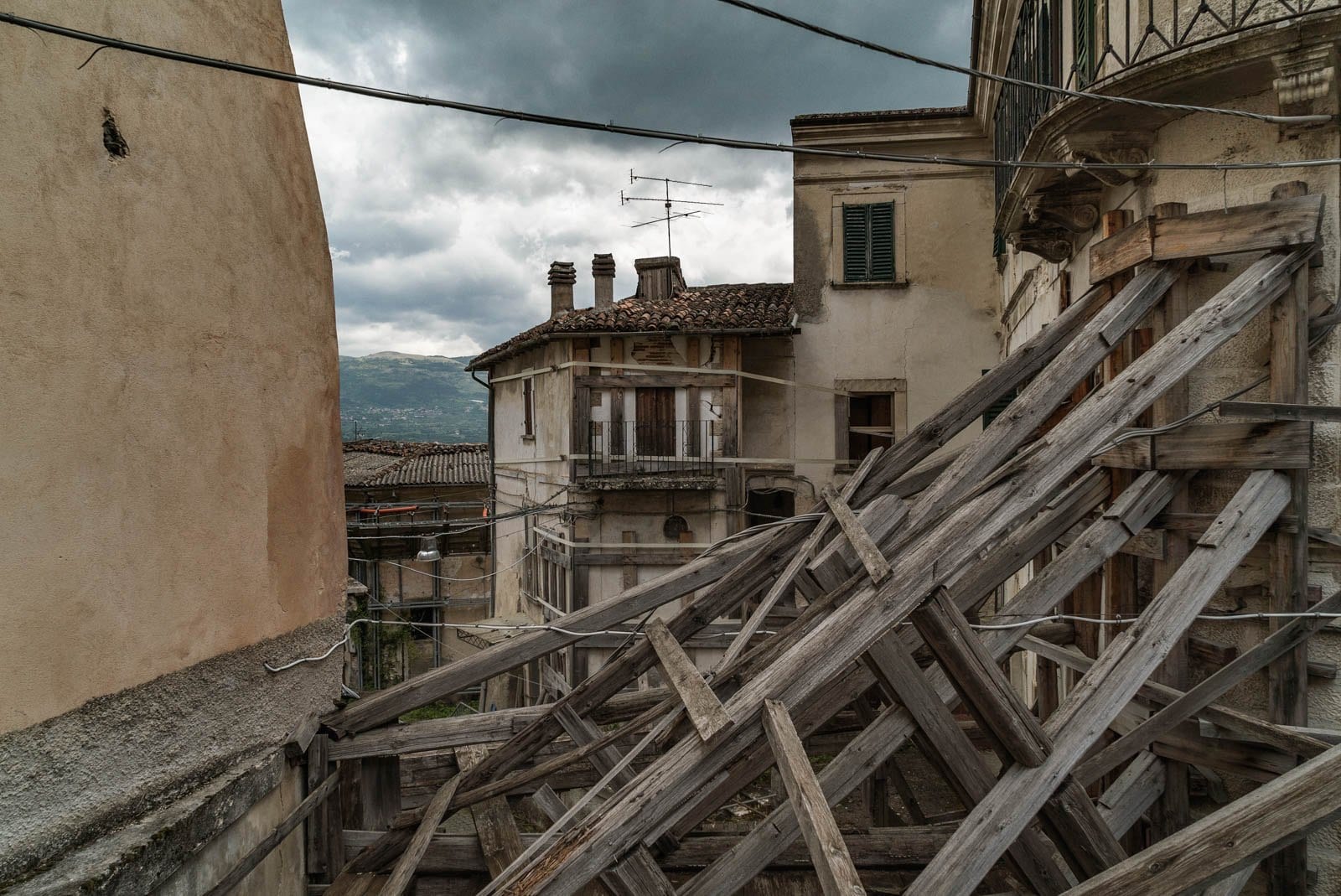 Terremoto — Riccardo Cattaneo